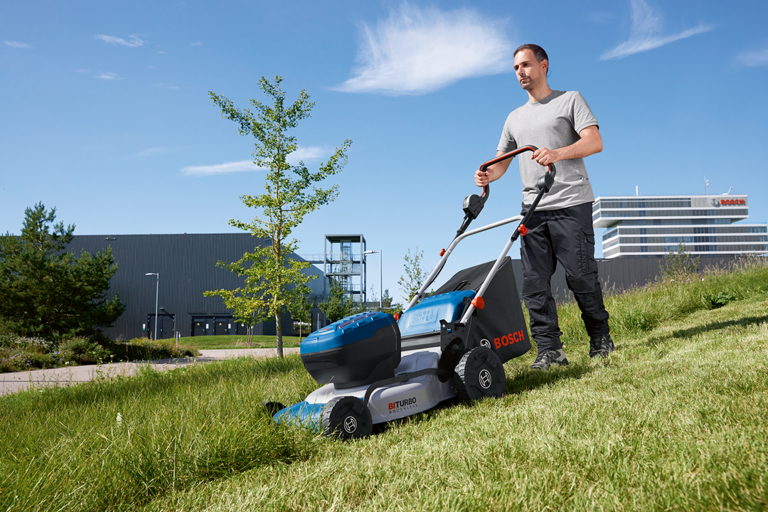Bosch GRA 18V2-46 Lawnmower 18V Solo in Box - 06008C8000