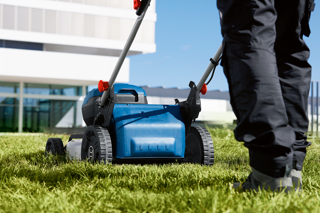 Bosch GRA 18V2-46 Lawnmower 18V Solo in Box - 06008C8000